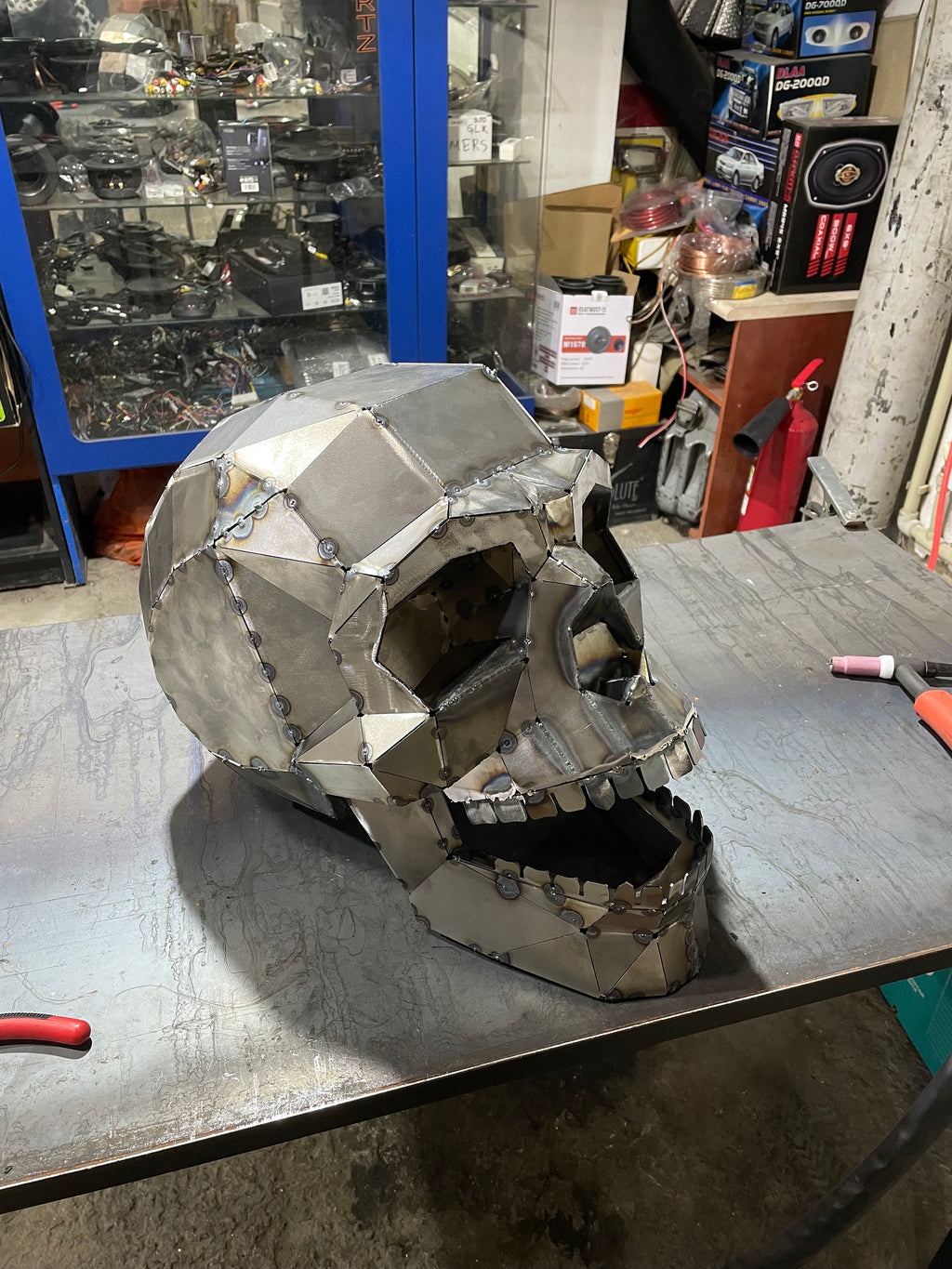 Skull name plate! Weld it yourself with Digital plan for metal. Set of digital files include: .pdf – scheme, .dxf – CNC cutting.