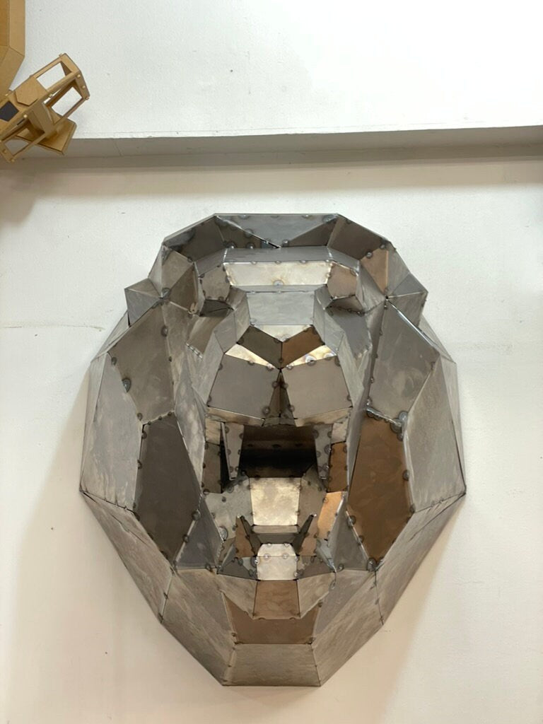Lion trophy head! Weld it yourself with Digital plan for metal. Set of digital files include: .pdf – scheme, .dxf – CNC cutting.